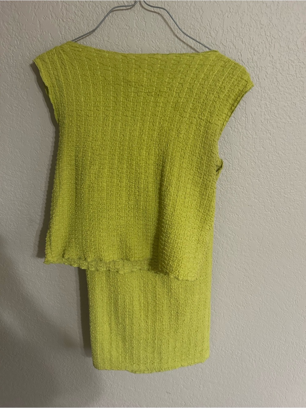 Textured Wide-Leg Knit Pants in Lime Green